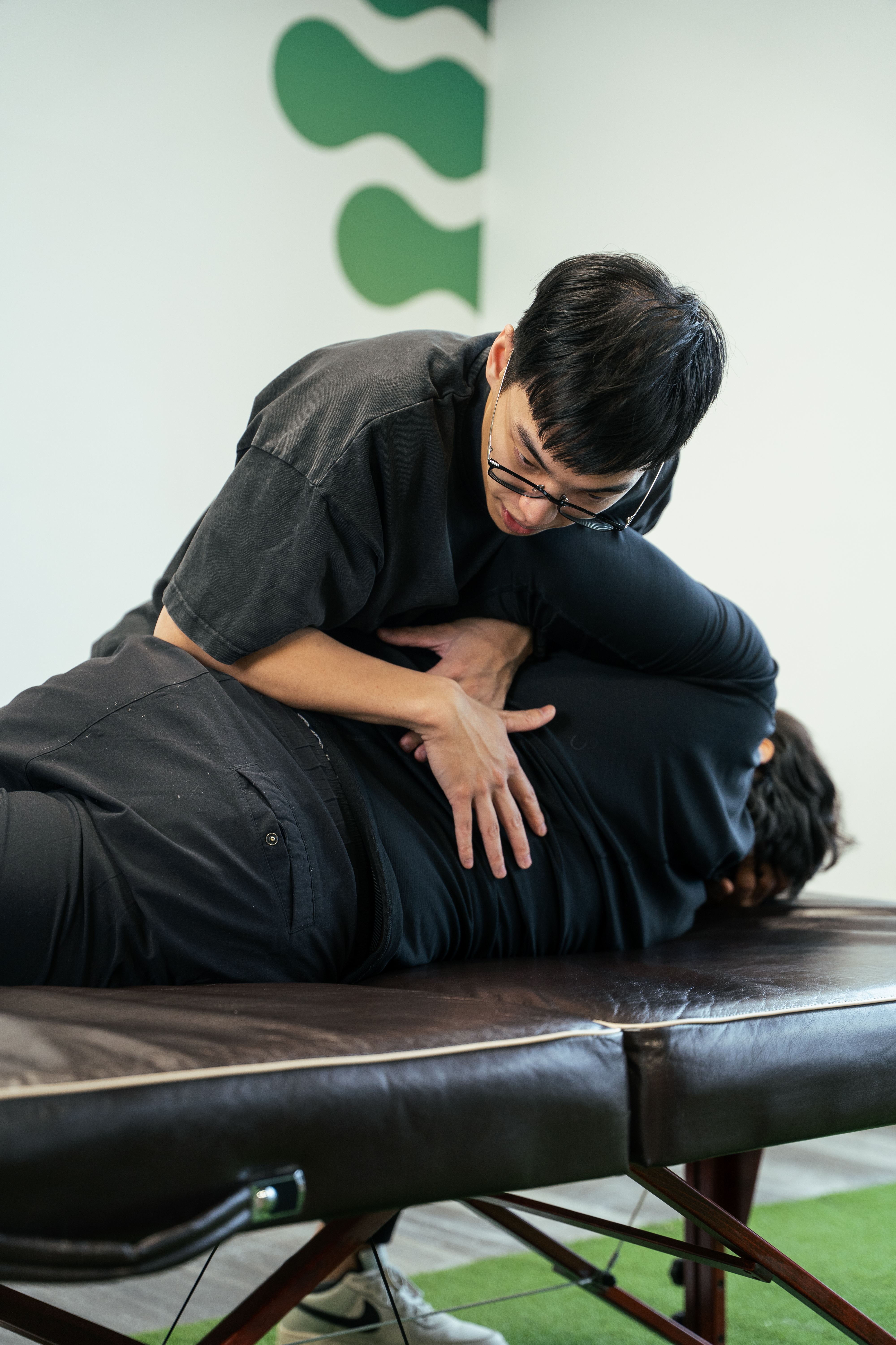 revibe-physiotherapy-session