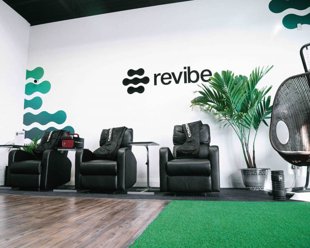 Recovery Lounge Chairs